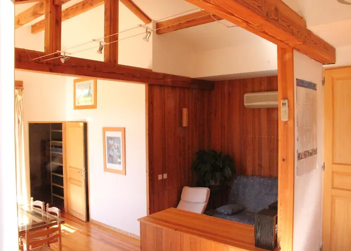 Des Camazets Avec Piscine * Trespoux-Rassiels